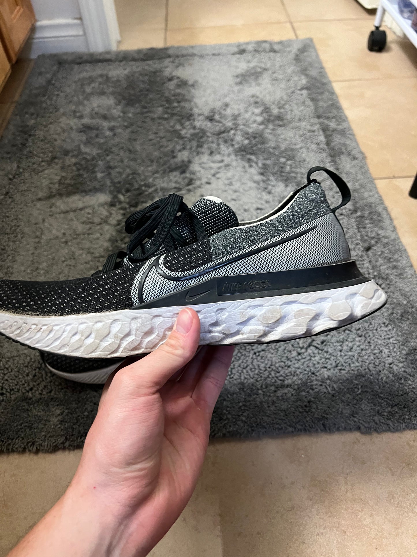 Nike React Infinity Run Flyknit WMNS "Black White"