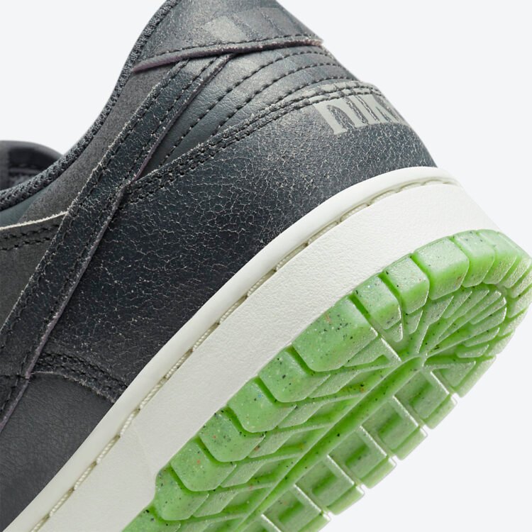Nike Dunk Low "Iron Grey Scream Green"