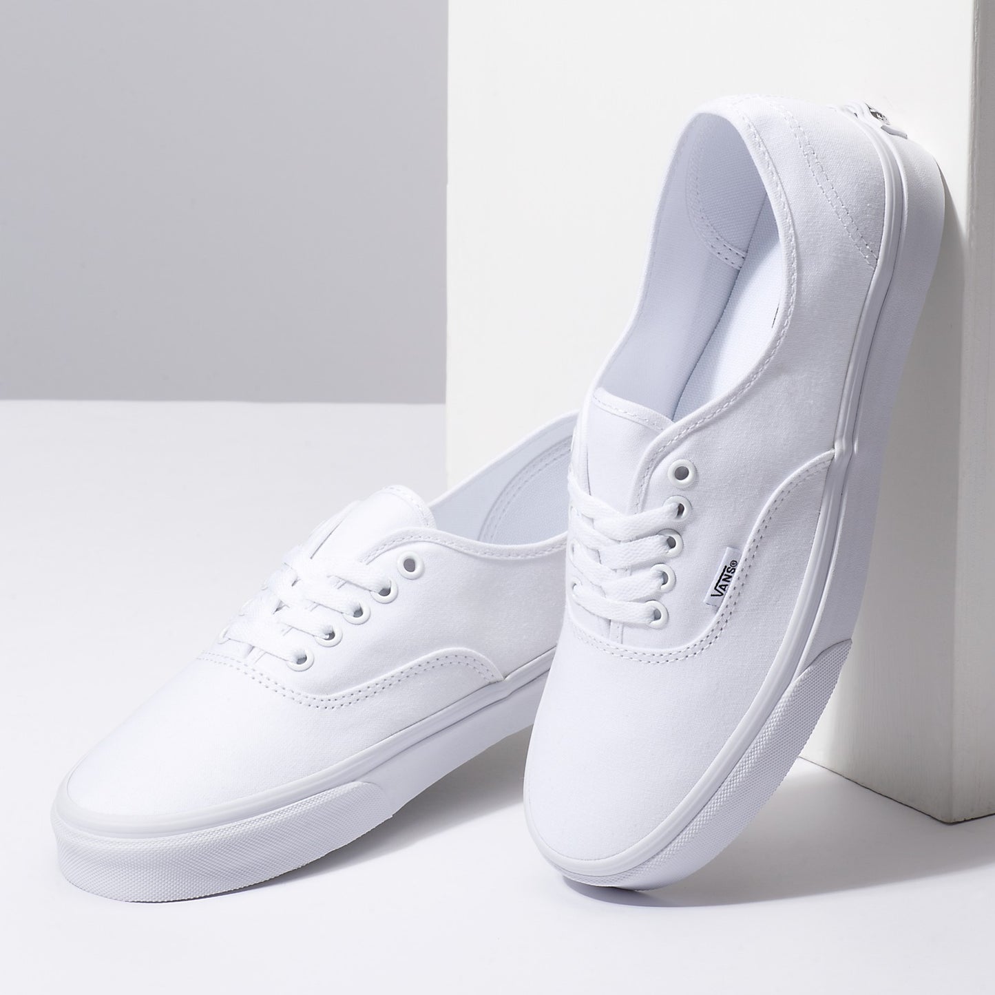 Vans Authentic "White"