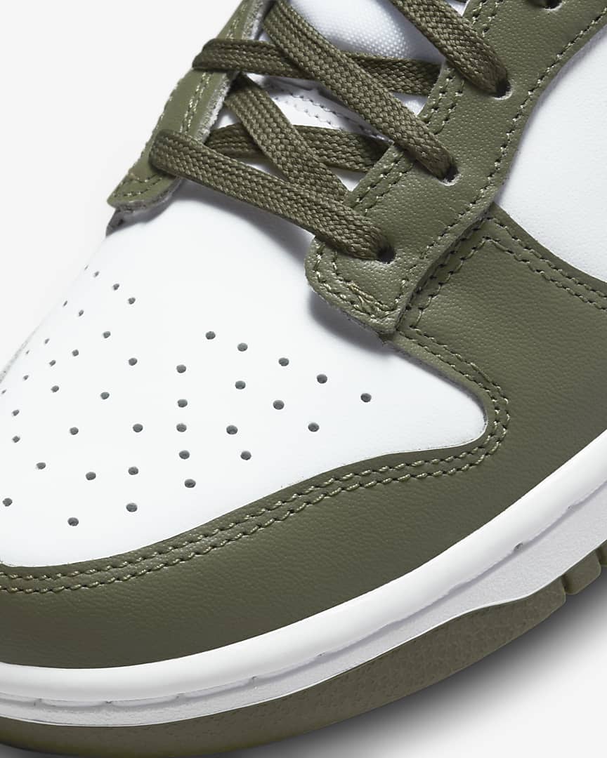 Nike Dunk Low Wmns "Medium Olive"