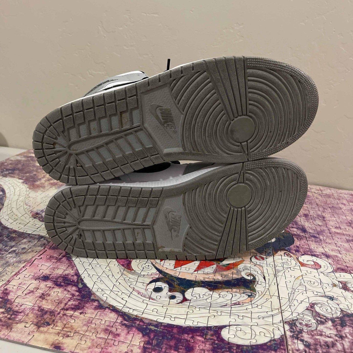 Air Jordan 1 Mid "Smoke Grey"